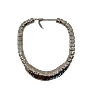 Chunky Hammered Metal Silver Tone Necklace 30”